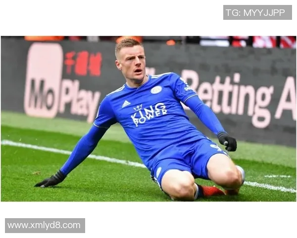 高峰：从草根到绿茵场传奇，解析他如何成为中国足球的标杆人物